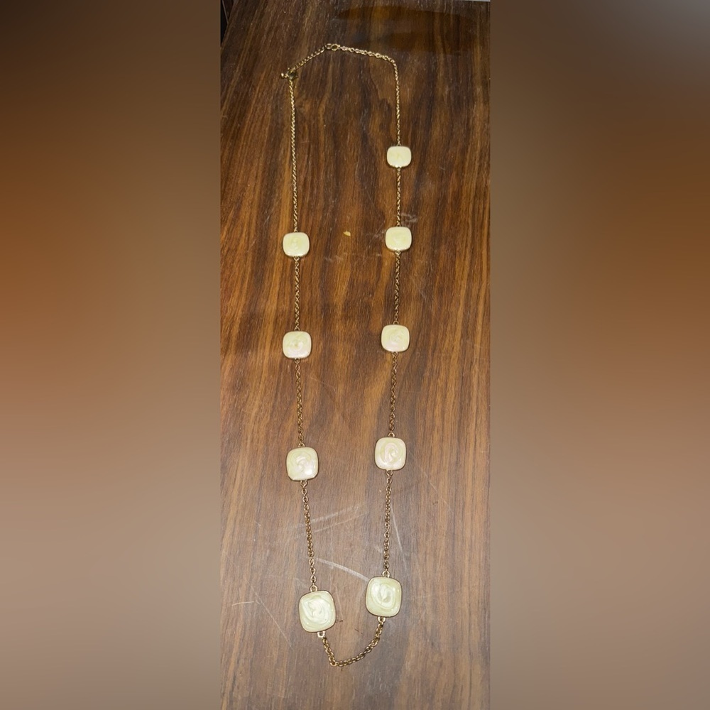 Natural Swirled Marble Gold Chained Necklace